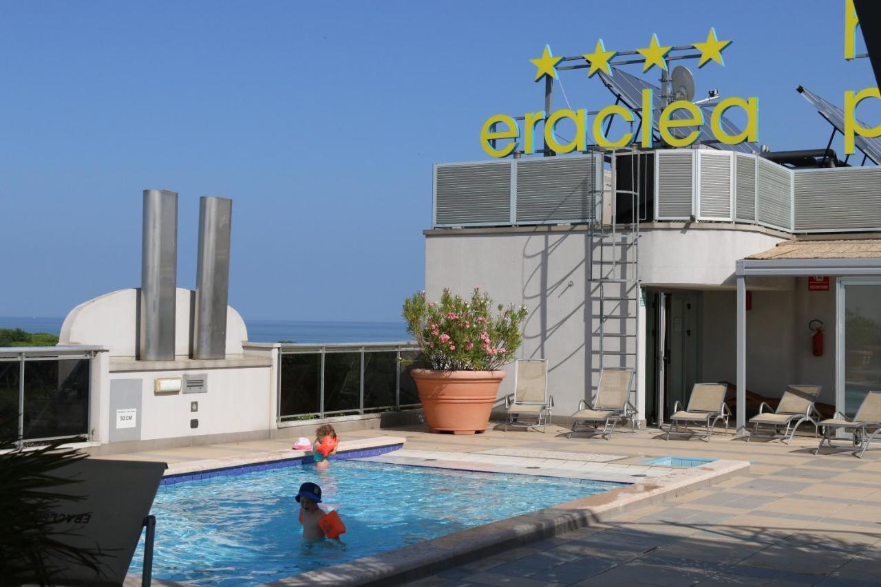 Eraclea Palace Hotel 4 Stelle S Eraclea Mare Bagian luar foto